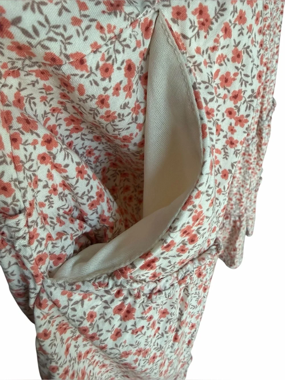 Womens size medium ditzy floral cami dress with large pockets adjustable straps